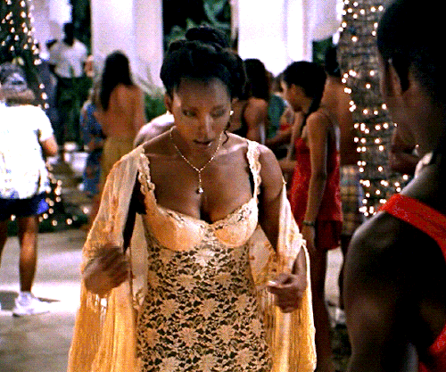 beyonce-knowles-carter:  Angela Bassett as Stella Payne inHOW STELLA GOT HER GROOVE