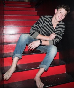 ngaging:  itsalekz:  Shawn Mendes    