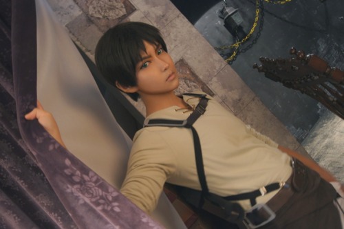 cockless:  gaytiers:  spookydeterminederen:  fiveminutemeal:  Shingeki no Kyojin - Eren Cosplay By: MINE World Cosplay ID: kkqwe17 Location: S. Korea  mother of fuck he’s back on my dash  HE LOOKS LIKE A FUCKING DOLL  if i was a titan i’d let him