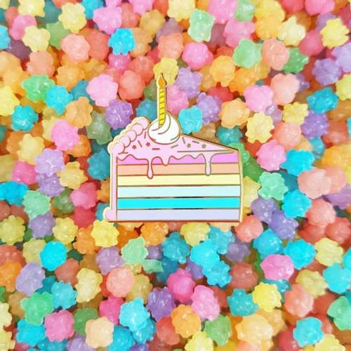 It&rsquo;s been a slice, weekend. Rainbow foods make Mondays sweet The cutest konpeito-esque spr