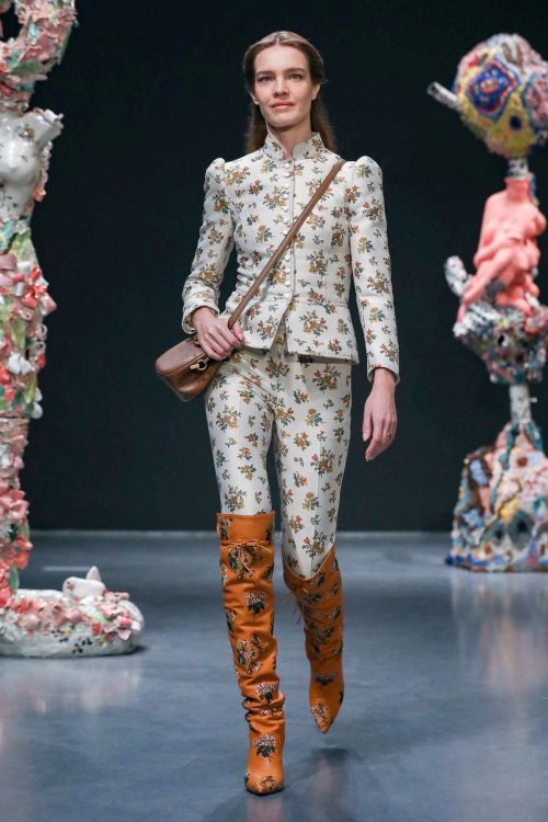 Tory Burch Ready-To-Wear Fall/Winter 2020A jacket, suit, and boots for Jaskier