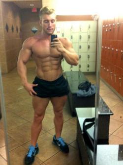 the-dude-blog:  Lockerroom Selfies 