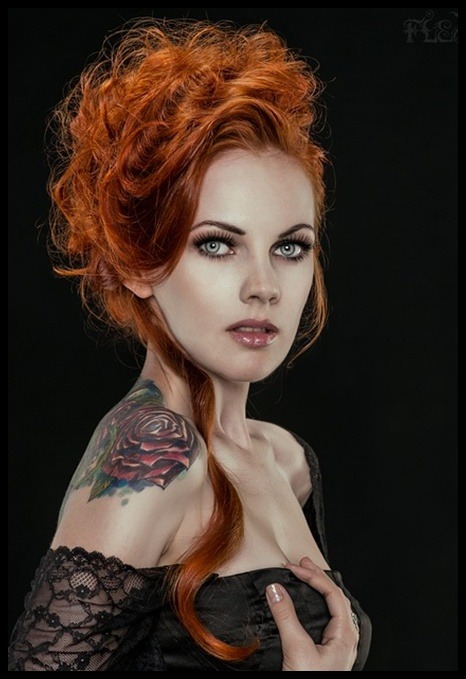 greeneyesaresexy:  .  Absolutely a stunning woman!