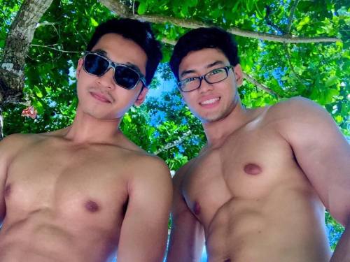 asianhunk-pecs-nips-asses:  I love tit proud porn pictures