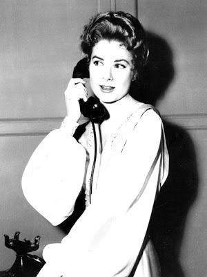 foreveroldhollywood:  Hello operator  