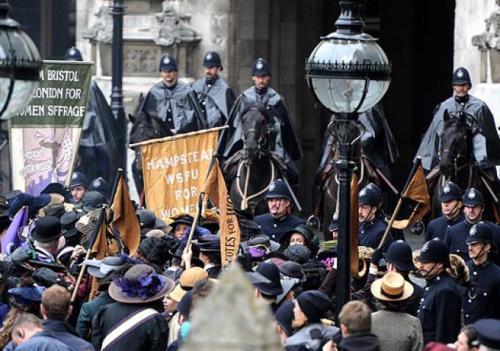 ‘Suffragette,’ Starring Carey Mulligan and Meryl Streep, to be Released by Focus Feature