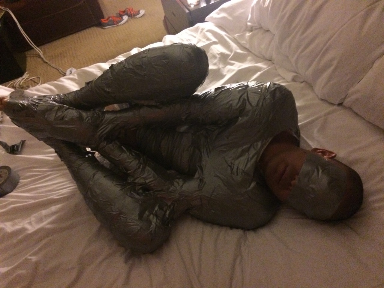 lockedoceanboi:  Made into a fuck hole by @showmeyourlimits -Encased and encapsulated..