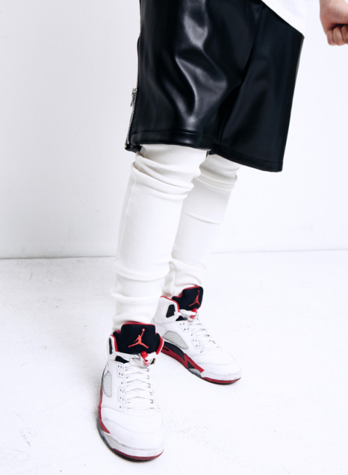 overdeauxis:  alive21: www.alive21.co.kr ALIVE21 LEATHER PANTS ALIVE21 THEMAL LEGGINGS NIKE AIR JORDAN 5 FIRE RED   Follow Overdeauxis, The Streetfashion Bible!