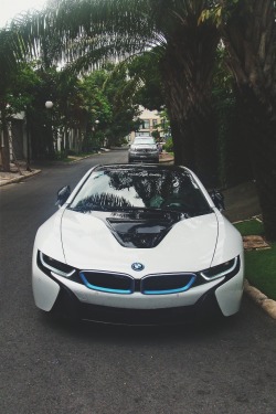 ikwt:  BMW i8 (VAPPage) | instagram 