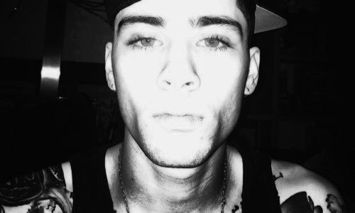slutzouis:  @niazkilam   