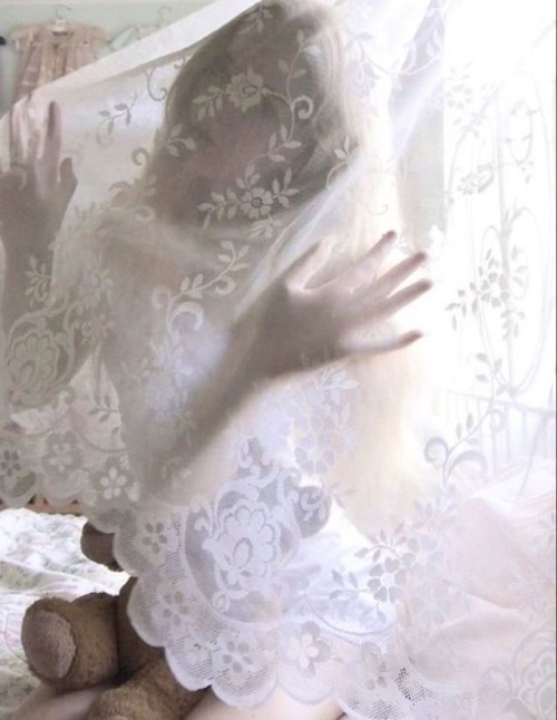 .Dreaming Of A Love That Will Break My Spell