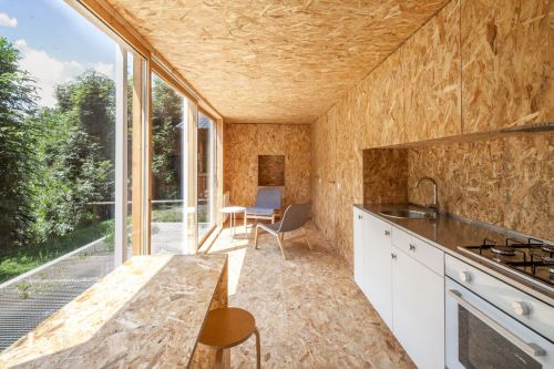 keepingitneutral: Weekend hut in Isòvol, Girona, Spain, The outermost layer presents a 60×60mm tubul