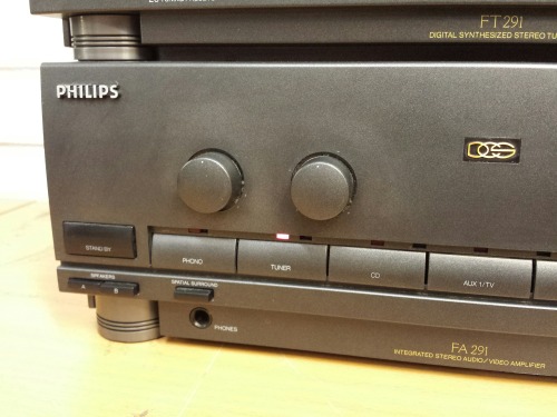 Philips FA-291 Integrated Stereo Audio/Video Amplifier And Integrated Philips FT-291 Digital Synthes