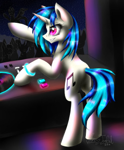 mypantsrcool:  Vinyl Scratch by ArtyJoyful