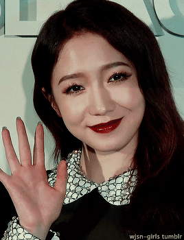 wjsn-girls: Meiqi @Seoul Tom Ford Red Carpet