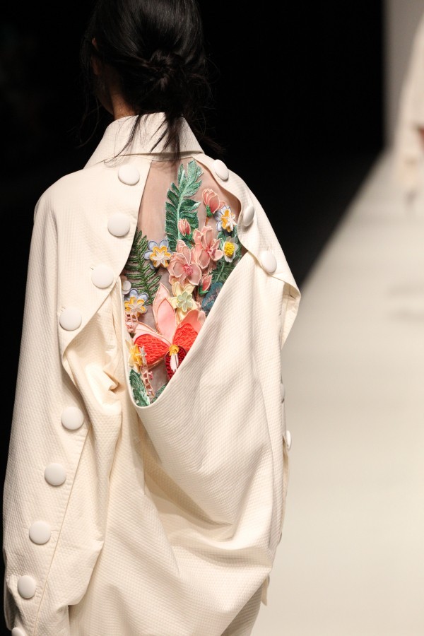 narcissiste: NOT JUST A LABEL NO.10 by Nguyen Cong Tri 