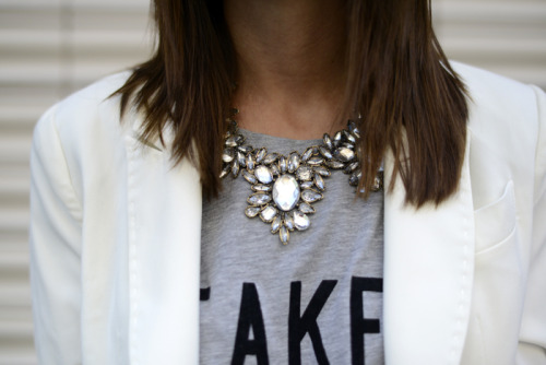 what-do-i-wear:  skirt: Zara (s/s 13)blazer: Romwe (old)t-shirt: Zara (au/w 12-13)necklace: Mango (s