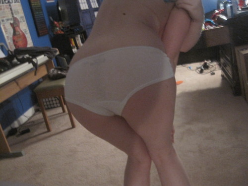 beautiful-and-scarred:  White panties for the anon that asked! (I was wearing the black panties today and i happen to like them a lot so I decided to include them…) and i’m sorry about my face and the quality of these pictures i tried my best 