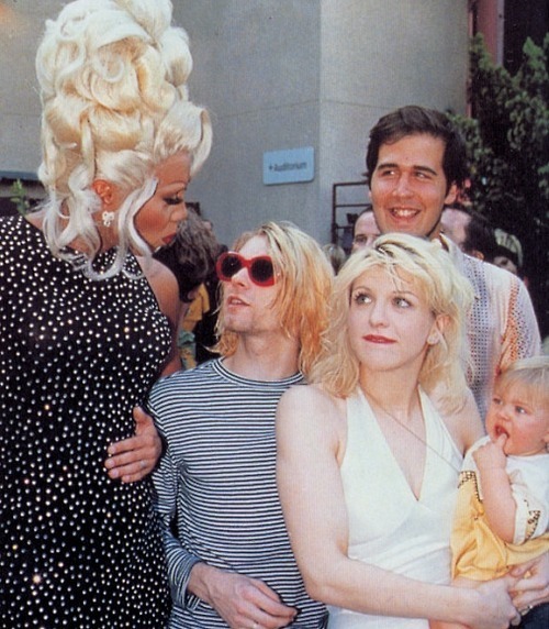 owenancens:  RuPaul, Kurt, Krist, Courtney & Frances Bean @ the MTV VMA’s 1993
