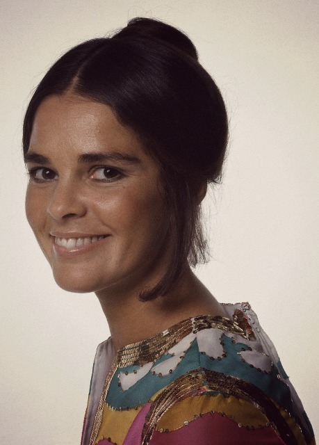 Ali MacGraw &ldquo;I live a very healthy lifestyle that would probably bore the daylights out of
