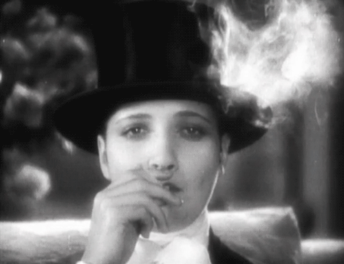 Porn Pics  Kay Francis in A Notorious Affair (1930).