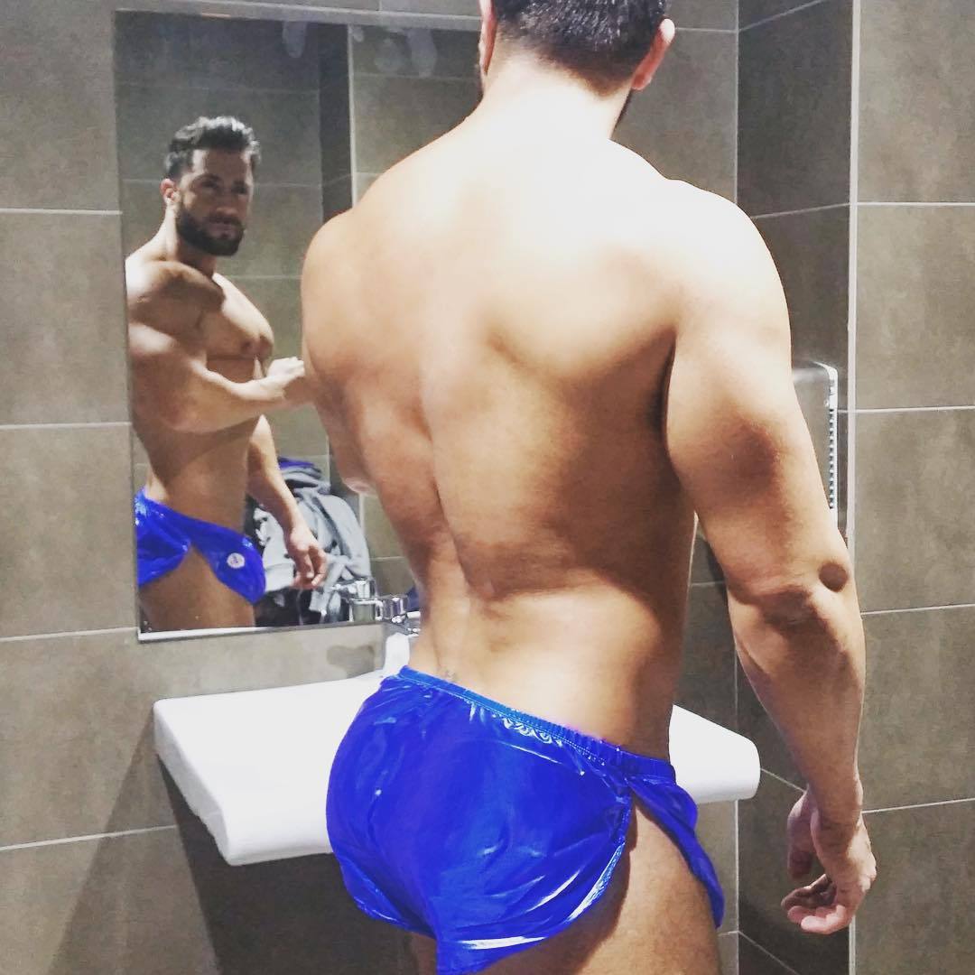 BODYBUILDERS FOR GAYS