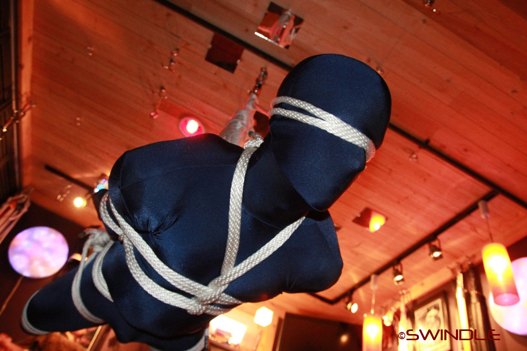 swindleleather:Zentai suspension of a fox