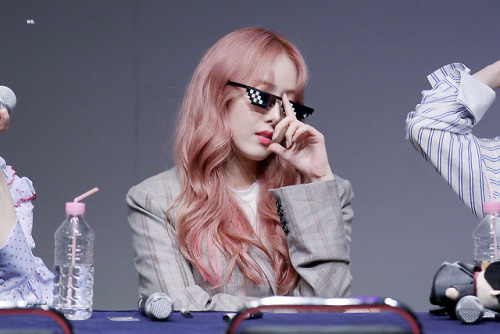 gfriendunited: © white balance | do not edit (1/2/3)