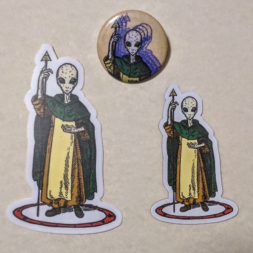 The Traveller - Gift Pack now available!Each pack includes a 3" magnet, a 4" vinyl sticker
