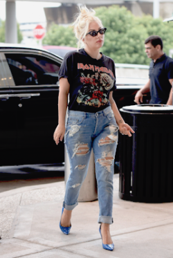 ladyxgaga: July 1st, 2015: Arriving at JFK