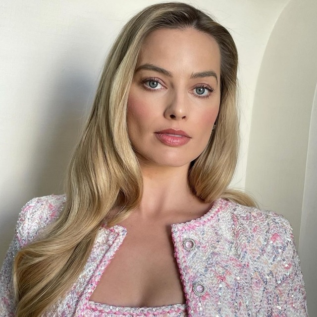 margot robbie icons ✿