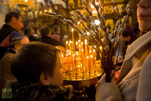 artofprayer-blog:Willow Sunday is also known as the Entry of the Lord Jesus Christ into Jerusalem an