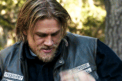tylseguin:  jax teller → season 6 episode 2   