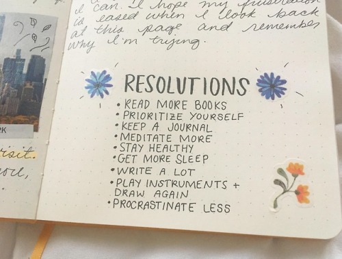 rivkahstudies: stormy-rains:  31 Nollaig 2018 A New Year’s journal spread filled with hopes, w