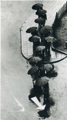 loverofbeauty: André Kertész:   Tokyo, 1968