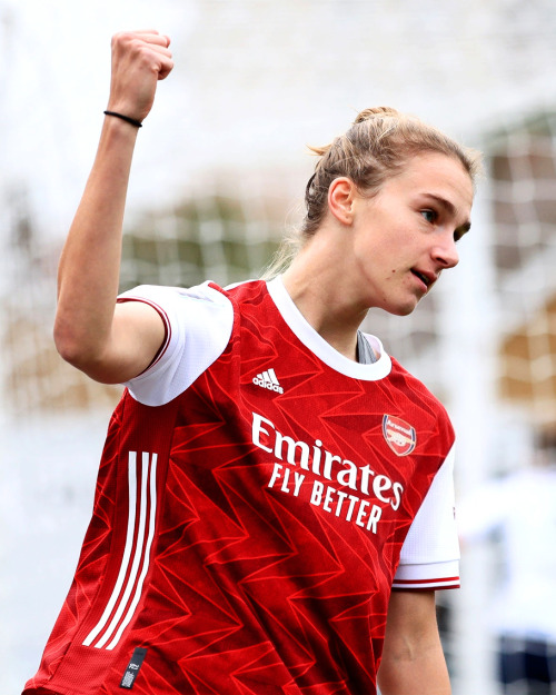 futfemdaily:Vivianne Miedema of Arsenal celebrates after scoring her 50th FAWSL goal, making her the