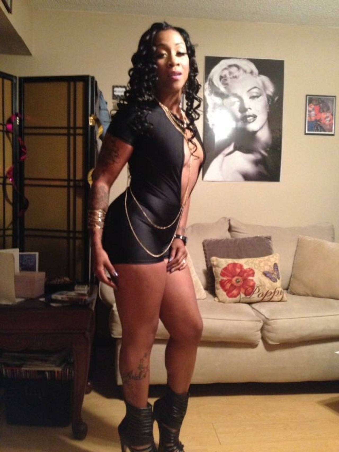 Ebony Ass Source