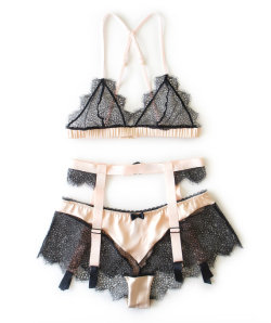 inlovewithburlesquelingerie:  Handmade by Elma 