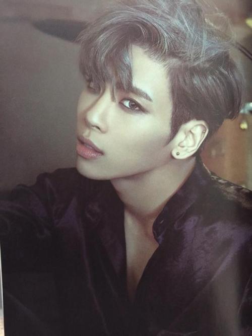 fyjjong:  the celebrity - february ‘15 issue李金金o皿o / 嘤嘤嘤 (do not edit) 