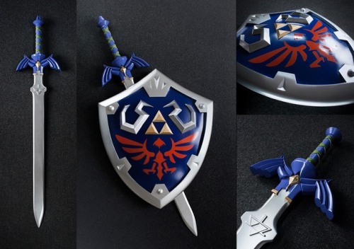 Legend of Zelda - Hylian Shield and Master SwordI once made the Twilight Princess Master Sword and H