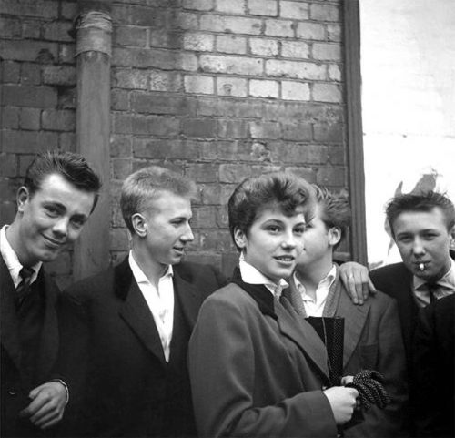 geeksofdoom: bobbycaputo: Rare Pics Of The Infamous ’50s London Girl Gang Photographed by Ken 