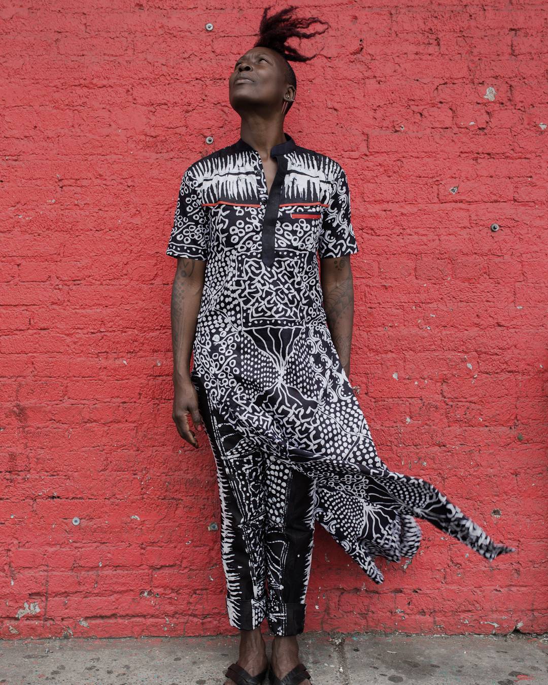 ohthentic:  chidofauxreal:  Nora Chipaumire and Shamar Watt in their WowWow by Wunmi