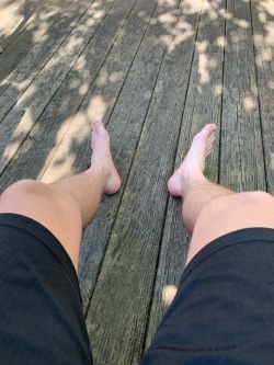 cashmastershawn:  Come rub my feet after you send for my dinner!CashApp: $ShawnBaynes92