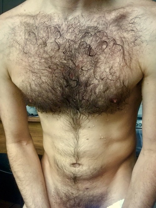 melbournebator:I am a hairy solosexual and proud. I’ve been masturbating more in the night because o