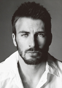 Chris Evans by Jerry Avenaim