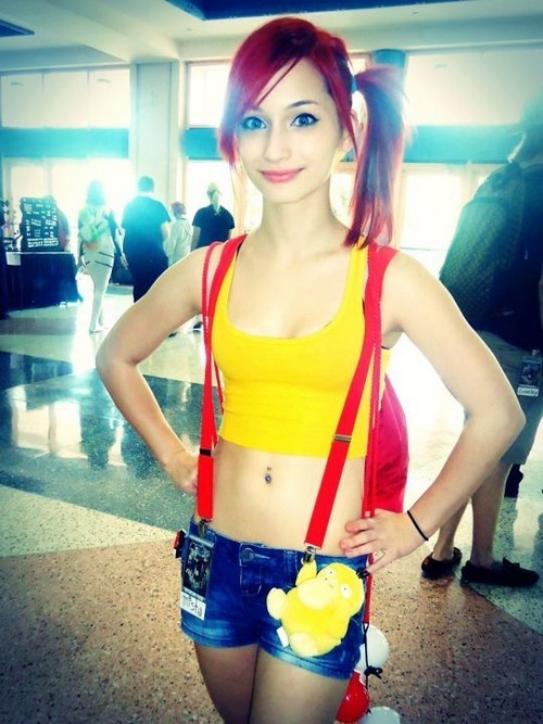 Fantasia Adulto Feminina Cosplay Misty com Boneco Pikachu