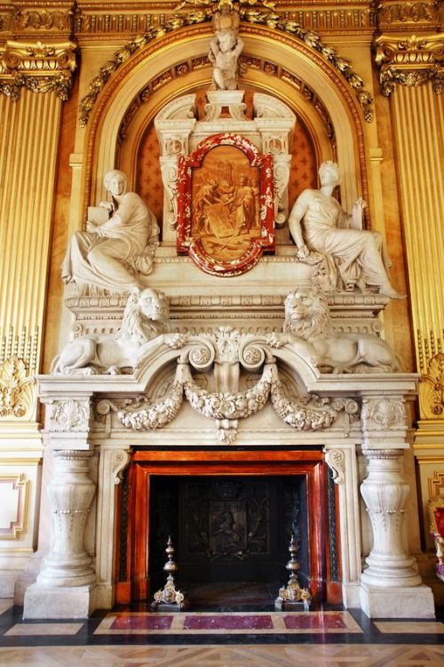 lesfressange:                                      Objects of Desire (Fireplace)1. Spencer House, Lo