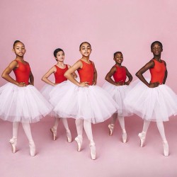 youngblackandvegan:  and-all-that-other-earthly-shit:#blackgirlsdoballet
