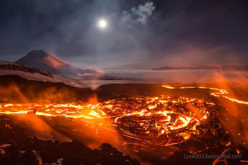 coolthingoftheday:(Artist)Tolbachik is a volcanic complex on the Kamchatka Peninsula in the far east