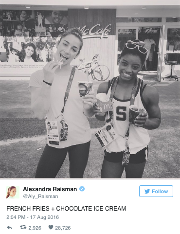 this-is-life-actually:  when mom catches you binging on junk food (x) 